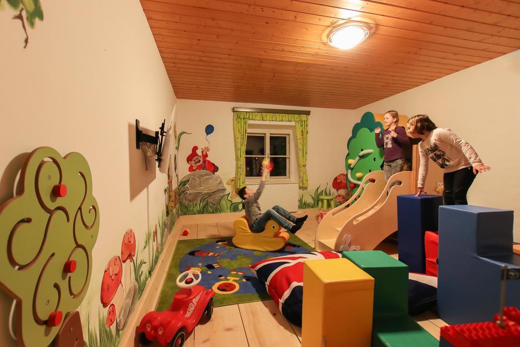 Hotel - Wirts'Haus "Zum Schweizer" Lofer Kültér fotó