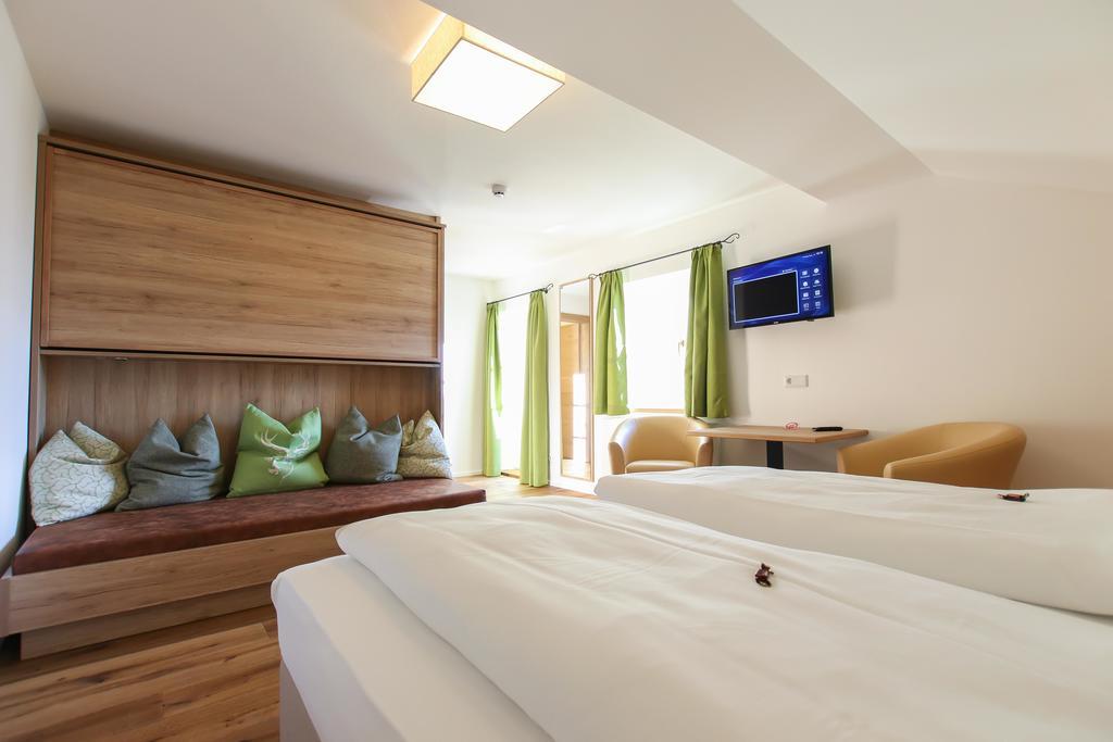 Hotel - Wirts'Haus "Zum Schweizer" Lofer Kültér fotó